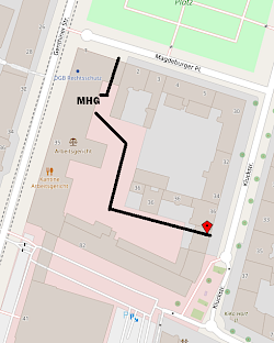 Plan de situation des nouveaux locaux dans la cour, accessibles par les entrées Kluckstr. 38 et Magdeburger Platz 1 (pendant la journée)