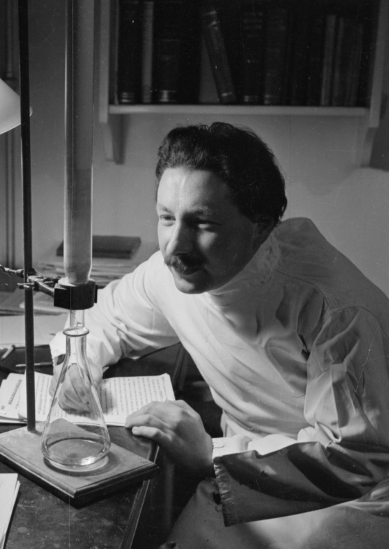 | Der Biochemiker Ernst Boris Chain (1906–1979) im britischen Exil